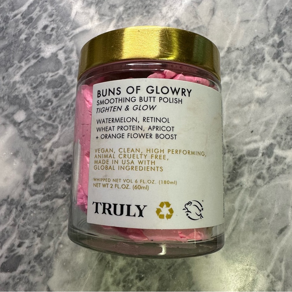 Truly Buns‎ of Glowry Smoothing Tightening Polish